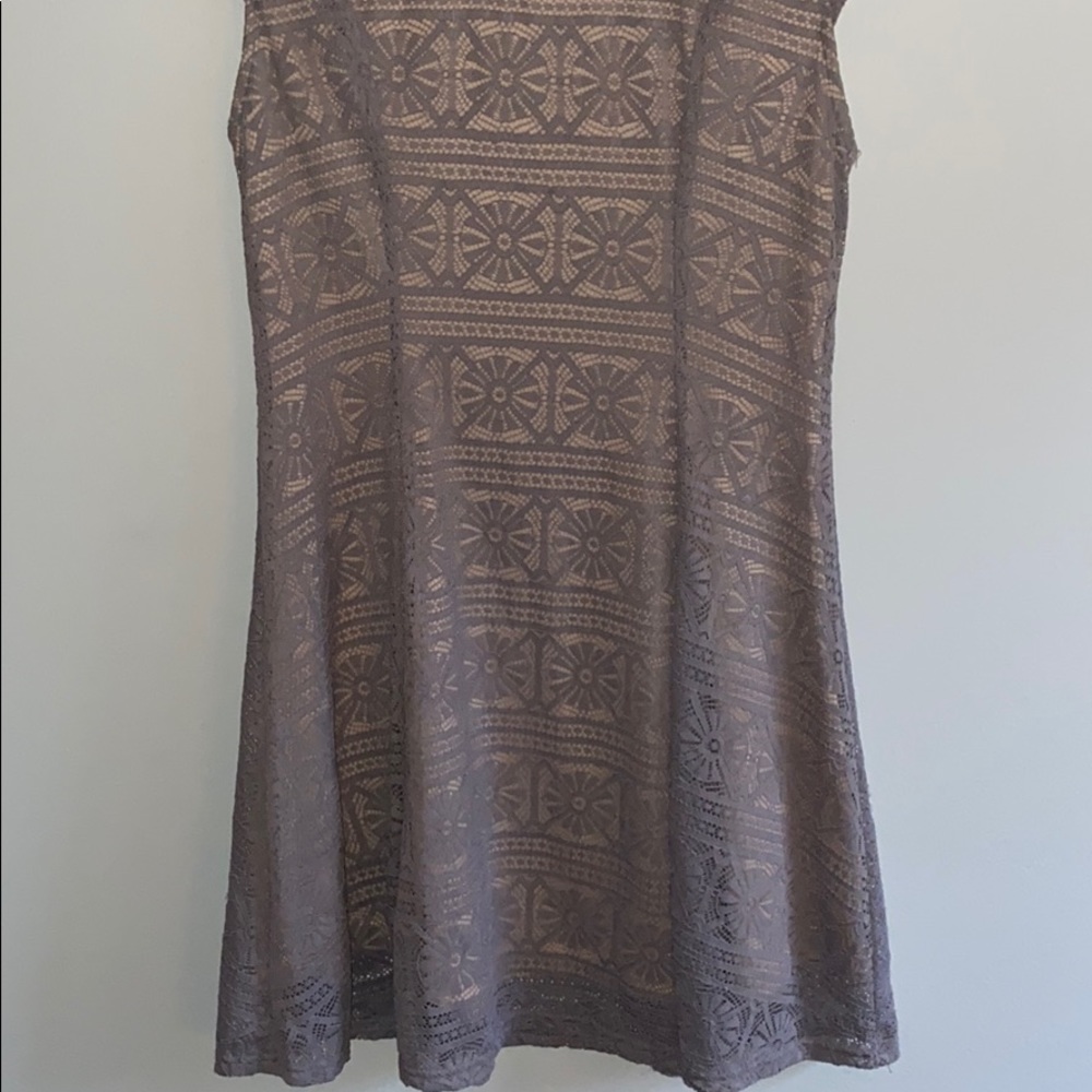 Dress - Picture 3 of 4